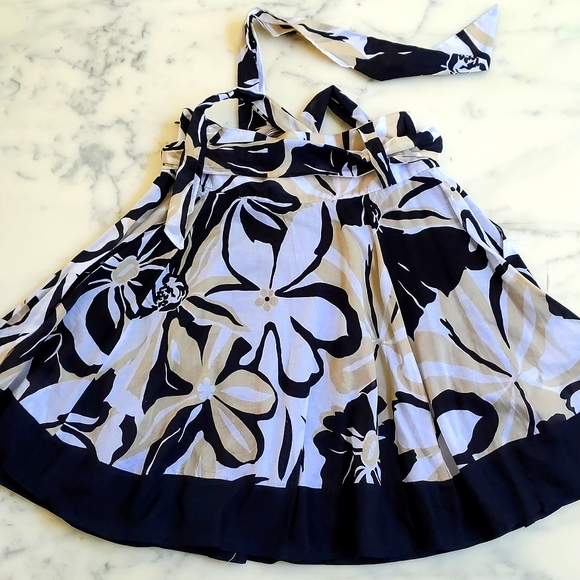 NWOT. The Limited 100% Cotton Color Floral Pattern Skirt w/lining, pockets,belt. - Picture 3 of 8